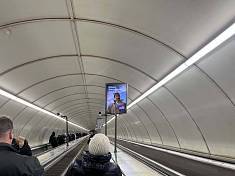 Санкт-Петербург, метро Выборгская, спуск, центр, 1 лайтбокс - поз.24Б