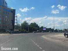 Петровский мост, в районе д 1 (ГК Лагуна)