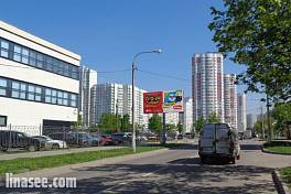 ул. Побратимов, д.30 (левая сторона по ходу движения из Москвы)